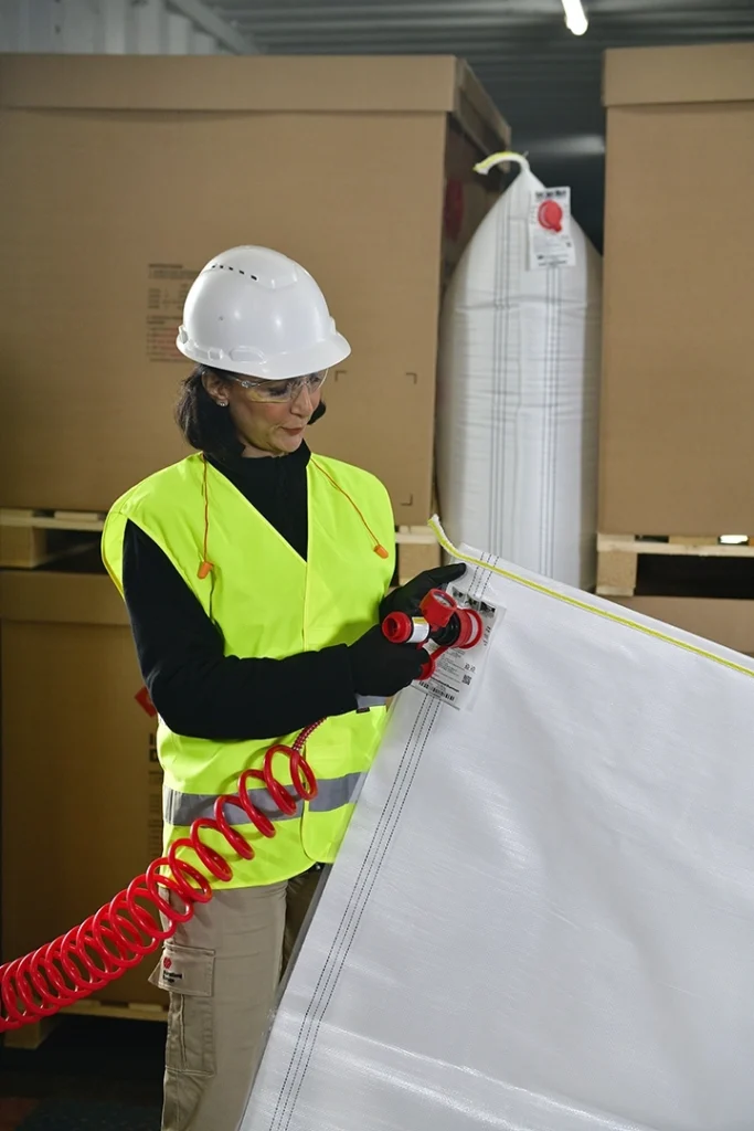 Eco-friendly reusable dunnage airbags for transit packaging