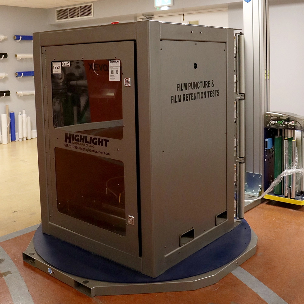 High-speed packaging machine demonstration